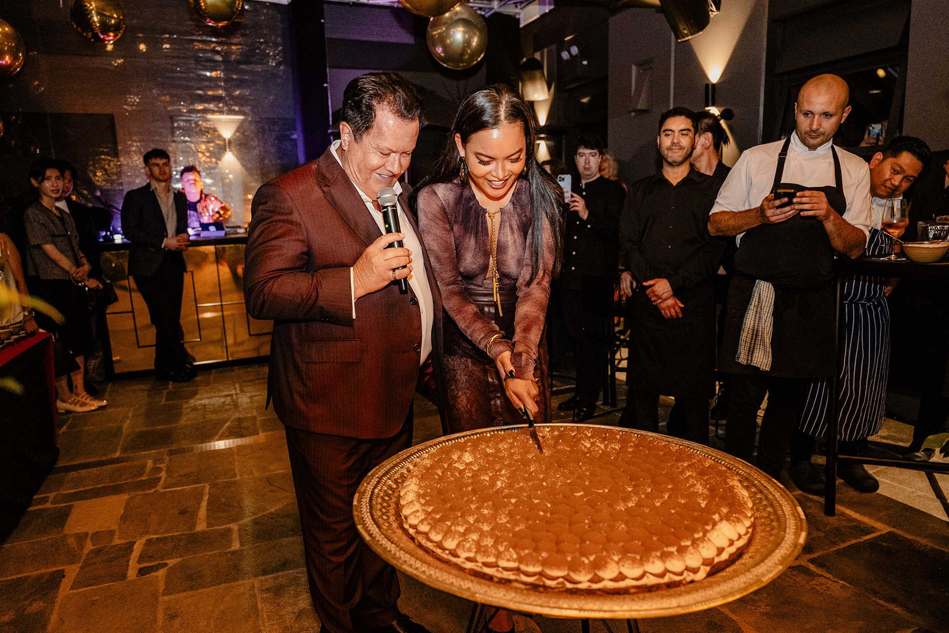 Bringing the World Together Nigel McKenna and Sarisa Nasinprom’s 